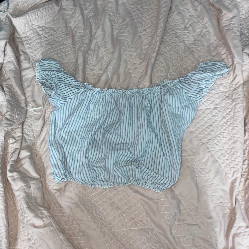 Garage stripped crop top